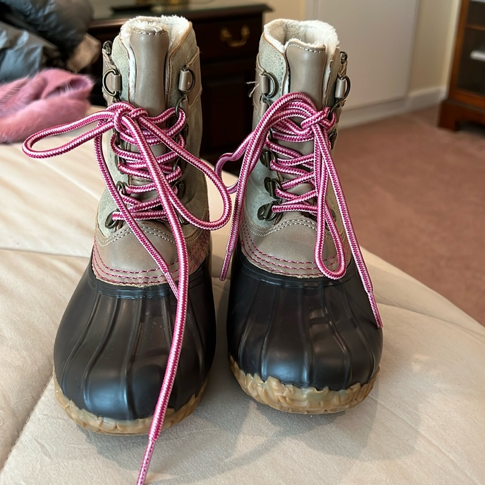 Kids size 13 months ESprit rainboots